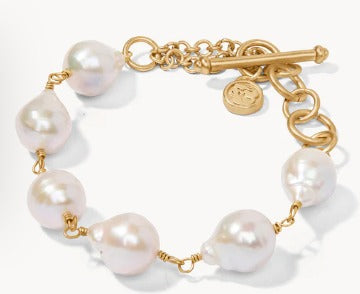 Ann Pearl Gold Toggle Bracelet