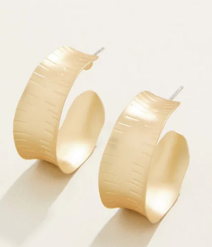 Queenie Midi Hoop Earrings Gold