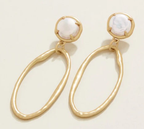 River Club Earrings Pearl