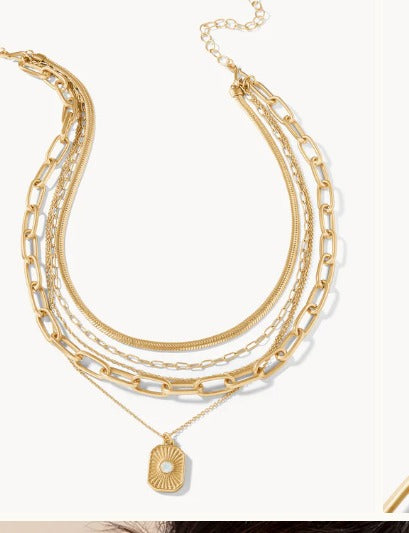 Radiant Window Layering Necklace Gold