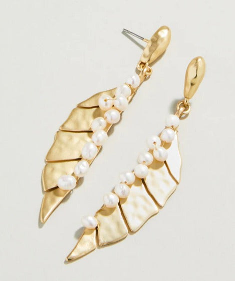 Banana Leaf Pearl Earrings Pearl