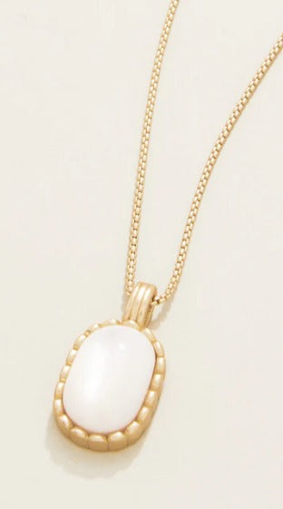 Nara Petite Necklace 17" Mother-of-Pearl