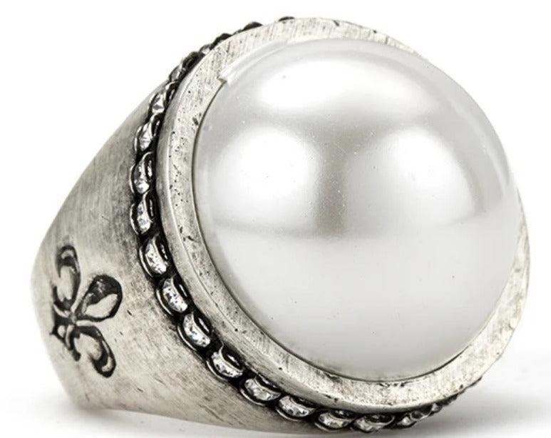 Austrian Crystal Signet Ring – Pearl